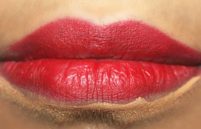 Comment obtenir des lèvres 3D Maquillage Tutorial (2)