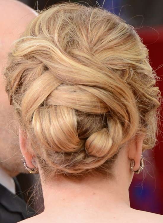 Sale-Updo-avec-Multiple-brins Swept