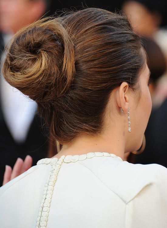Sale-Twisted-Spiral-Updo-avec-Faits saillants
