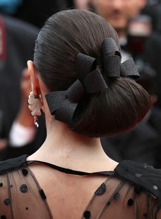 Side-angulaire-boucle-Bun-de-cheveux-Arcs