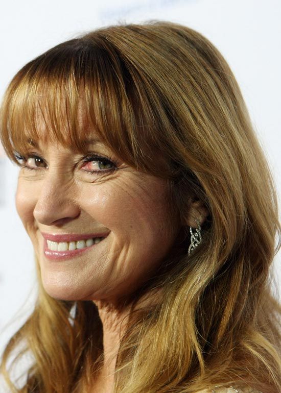Wavy Long Hair-avec-Front-Bangs