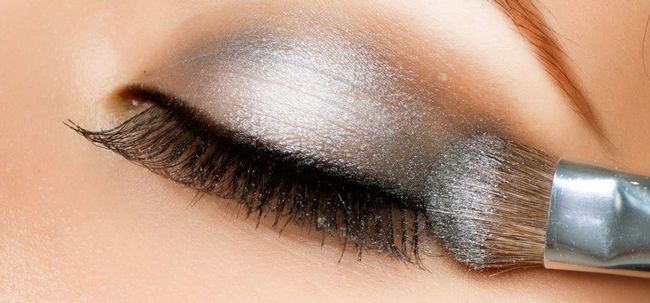 7 Conseils maquillage efficace pour faire votre fard à paupières meilleur look