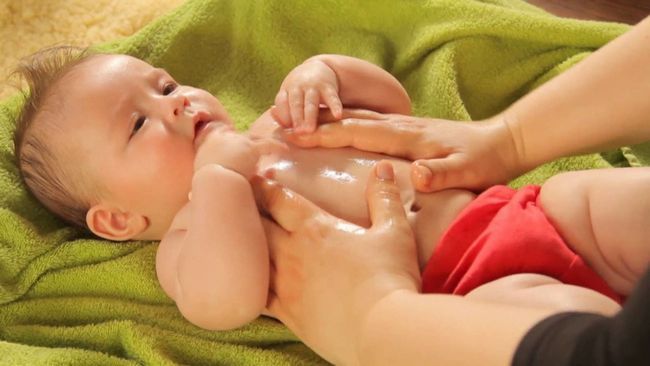 Meilleures huiles de massage pour bébés