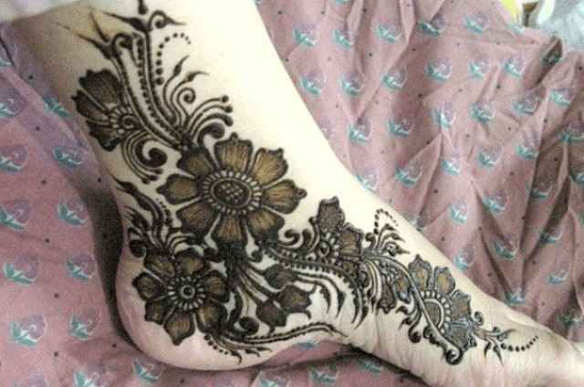 Indian Mehndi Designs nuptiale pour les pieds 3