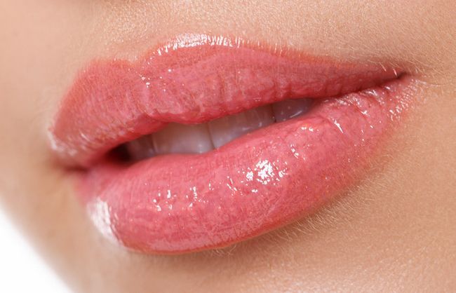 Lakmé Lip Amour Lipstick Rose Kissed