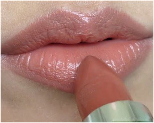 la couleur de rouge à lèvres Maybelline sensationnel