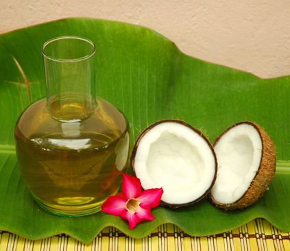 Prestations d'huile de coco pour votre soin des cheveux