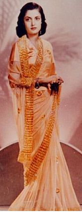 Style de drapé Nivi sari