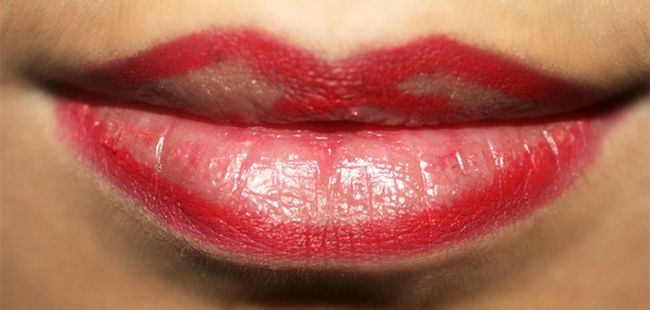 Flawless Makeup Tutorial Lipstick (5)