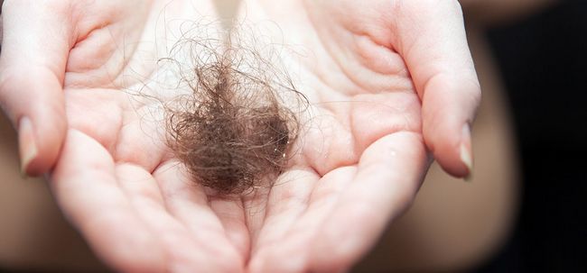 Perte folliculite cheveux - Causes, les précautions et traitement