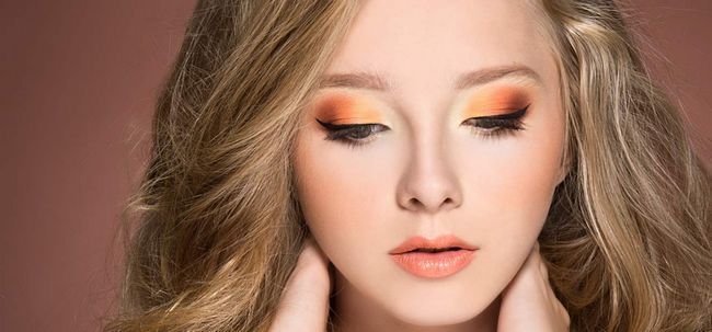 Comment faire le maquillage des yeux orange?