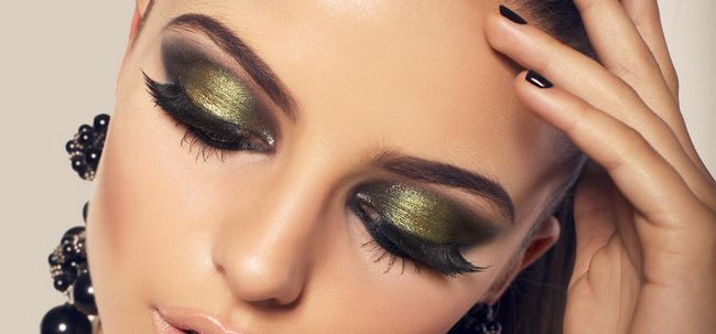 Comment faire le maquillage Shimmery yeux?