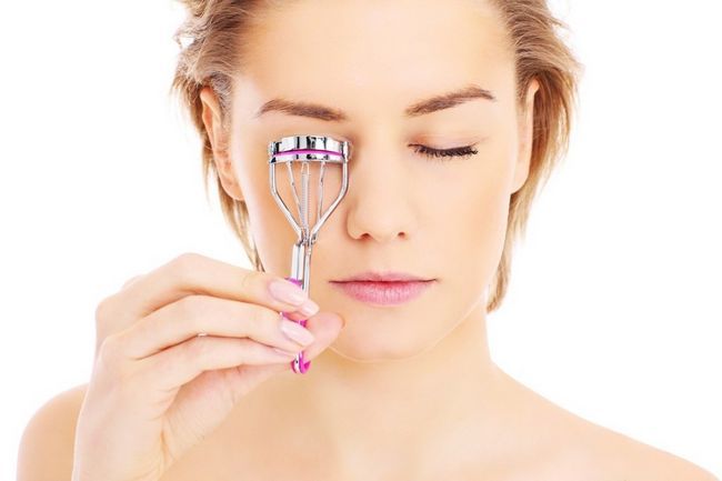 How-To-Curl-Votre-Eyelashes44