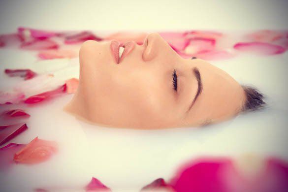 Comment utiliser l'eau de rose pour les soins de la peau