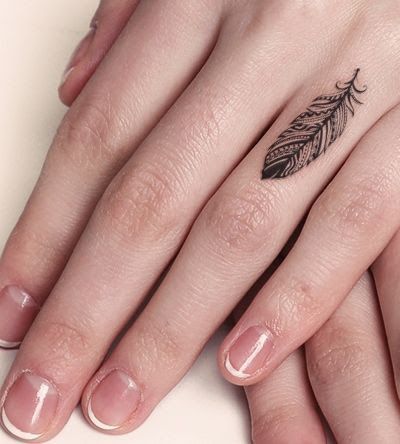 Lovable petit doigt tattoos1
