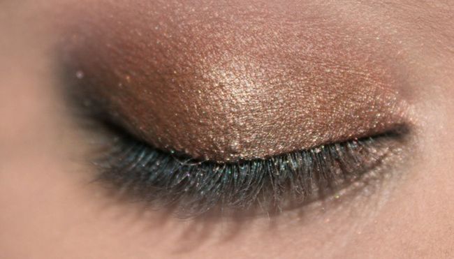 Rani Mukherji Inspiré yeux Maquillage Tutorial (3)