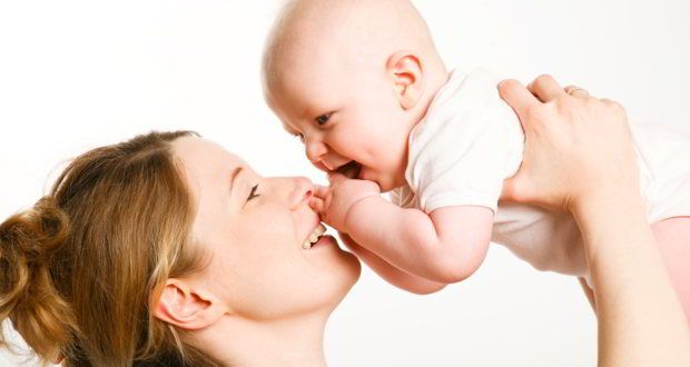 Signes que votre bébé reçoit suffisamment de lait maternel