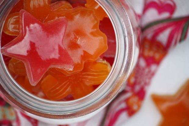 Sain Sour Gummy Stars (cinq minutes de préparation)