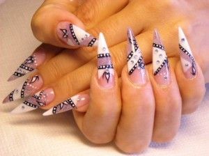 Nails en forme de montagne pic