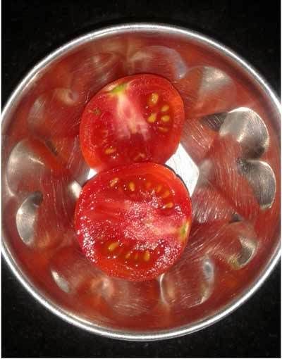 Couper la tomate