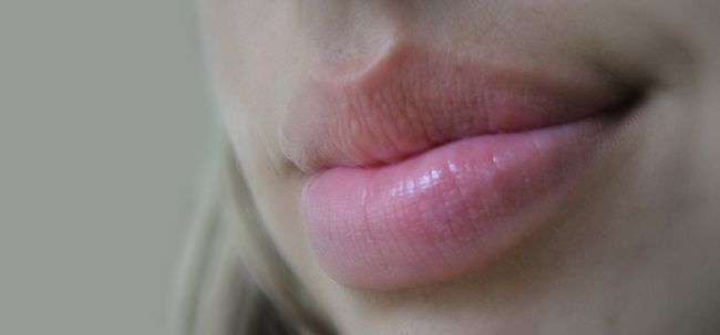 Les 10 meilleurs conseils de beauté pour les lèvres sèches