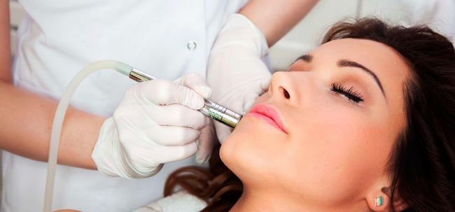 Top 10 des Cliniques / Centres qui offrent des traitements au laser pour les cicatrices d'acné