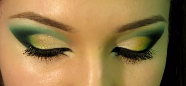 Top 50 Maquillage des yeux vidéos du monde entier pour vous inspirer