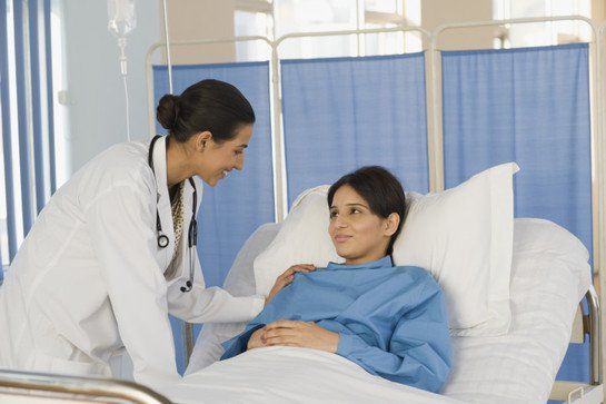 Quand et comment dois-je prévoir pour un séjour à l'hôpital