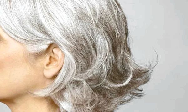 29 Testé remèdes maison pour les cheveux gris