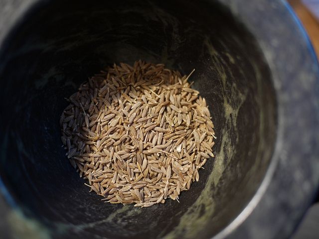 Graines de cumin pour l'infection des sinus