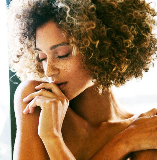 Photos-de-Black-and-Blonde-Coiffures