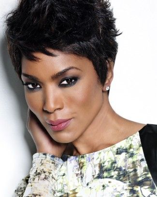 Angela Bassett-hypehair-