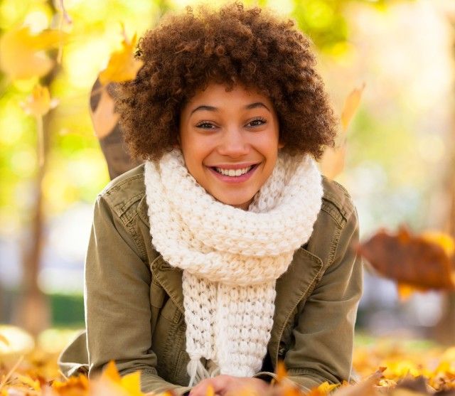 Black-Fille-Sourire-automne-hypehair